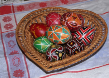 У Тернополі запрацювала “Школа писанкарства 2021”