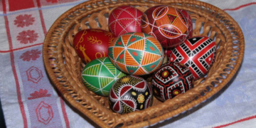 У Тернополі запрацювала “Школа писанкарства 2021”