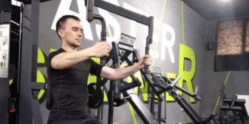 Доброволець з Тернопільщини після поранення займається рукоборством