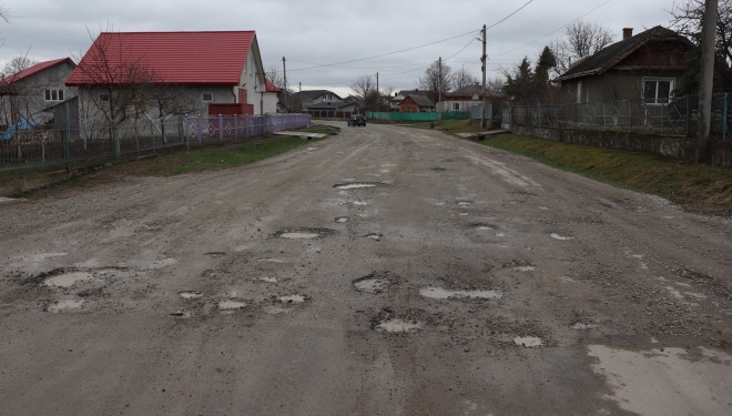 На Тернопільщині за кошти обласного бюджету ремонтуватимуть дороги