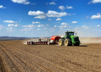 У «Контінентал Фармерз Груп» стартувала весняна посівна