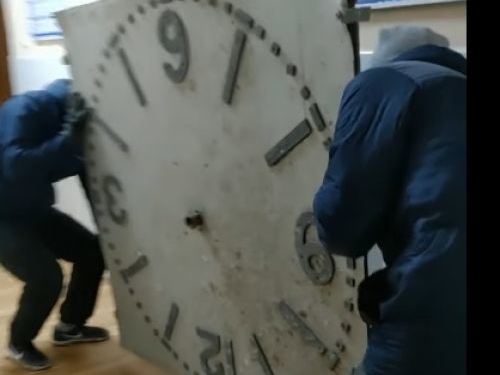 На Тернопільщині запрацює перший годинник, встановлений на ратуші історичного міста (Відео)