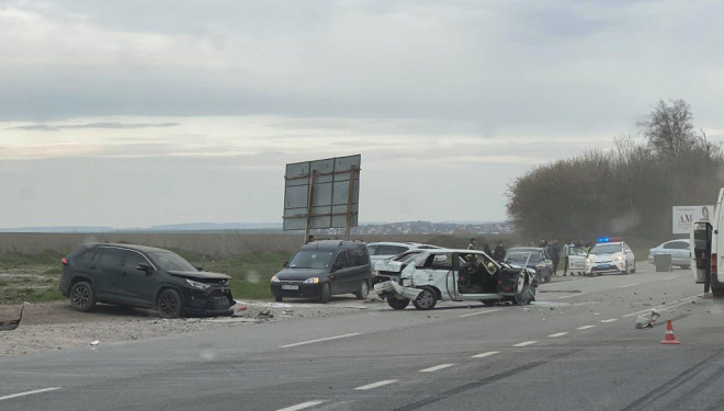 На Тернопільщині — ДТП за участі кількох автомобілів