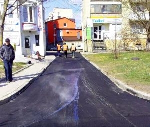 У Тернополі тривають ремонти дворів: що уже зроблено?