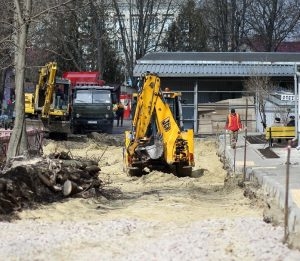 У Тернополі ремонтують прибудинкові території: що зроблено?