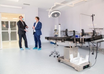 Для нас дуже важливо створити належні умови у медичних закладах, – Володимир Труш