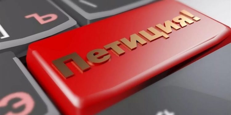 Тернополяни просять заборонити рух учбового транспорту вулицями міста у години пік