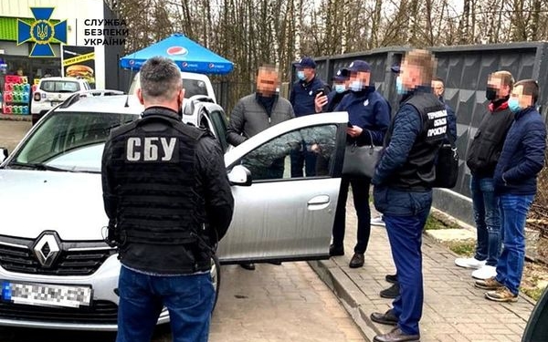 Працівники СБУ викрили на хабарі тернопільського чиновника