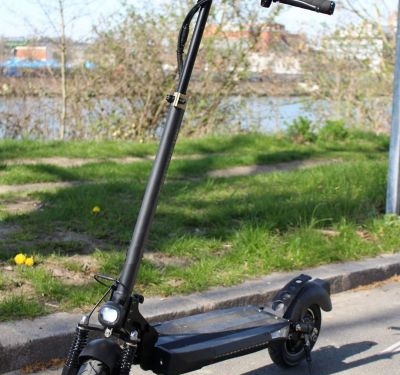 Швидко та екологічно: тернополянин розповів про переваги електросамокатів