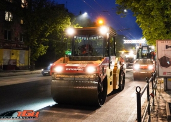 У Тернополі завершили ремонтувати центральну частину дороги