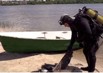 Тривають роботи з підготовки акваторії Тернопільського ставу в межах відпочинкової зони «Дальній пляж» до купального сезону