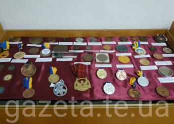 «Значки – це можливість більше дізнатися про історію краю», – Михайло Тимошик