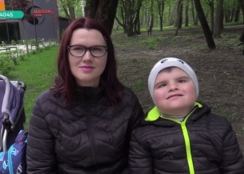 Дмитрик Грундовський з Тернополя народився з множинними патологіями: потрібна допомога (Відео)