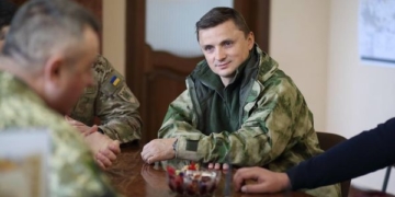 Михайло Головко напередодні Великодня завіз гостинці захисникам на передову (Відео)
