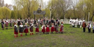 На Тернопільщині гурт озвучив автентичні гаївки