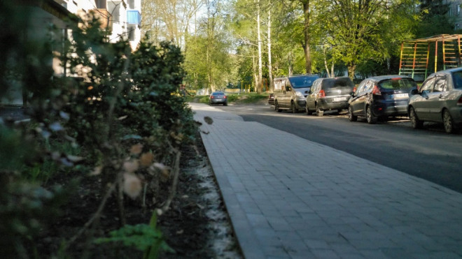 Результат роботи: у Тернополі завершили ремонт ще однієї прибудинкової території