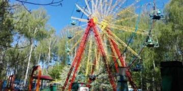 У Тернополі на території місцевих парків запрацювали 16 атракціонів