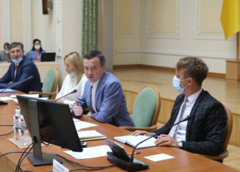 Через окремих урядовців тернополяни залишились без гарячої води