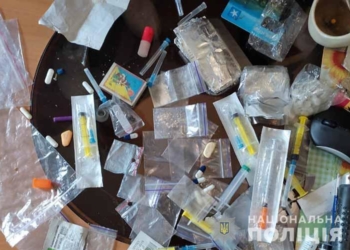 Під час обшуку в помешканні жителя Тернопільщини поліцейські виявили амфетамін