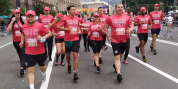 Команда Креатор-Буд взяла участь у благодійному марафоні «Пробіг під каштанами 2021» у Києві