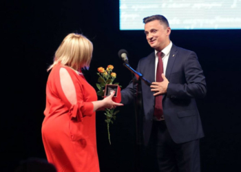 «Покликання, Господній дар і сенс життя» — Михайло Головко привітав медиків Тернопільщини