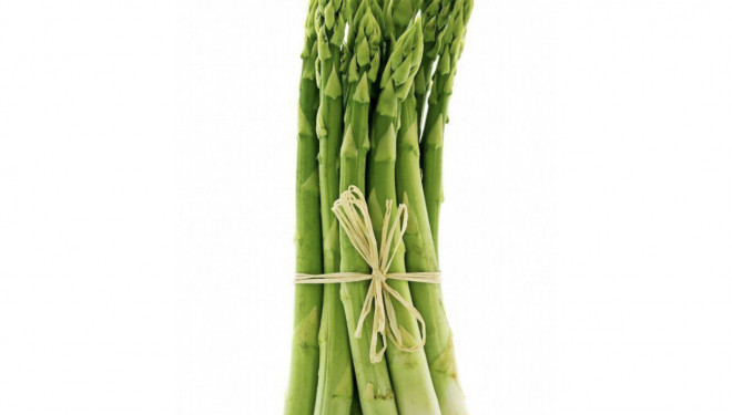 Вітаміни чи тренд сезону: вартість спаржі на тернопільському ринку