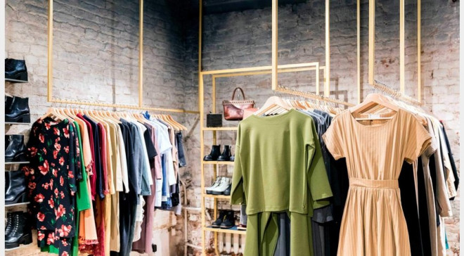 У Тернополі потребуючі можуть безкоштовно отримати одяг