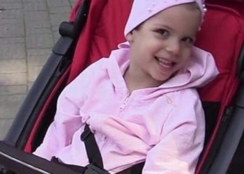 Усмішка, що торкається душі: допомоги потребує маленька Аня Антоляк З Тернополя (Відео)