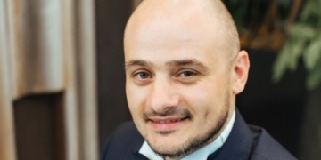 Доброчинець Андрій Савчук розповів про підтримку сиріт в інтернатах Тернопільщини (Відео)