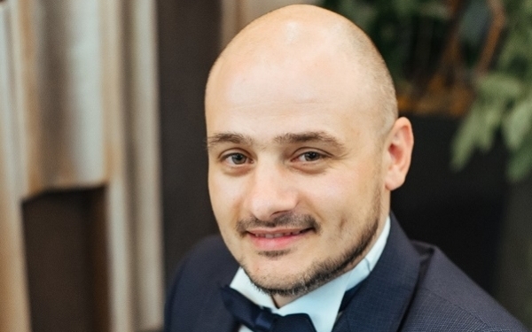 Доброчинець Андрій Савчук розповів про підтримку сиріт в інтернатах Тернопільщини (Відео)