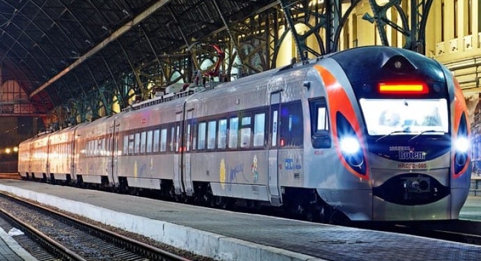 На літній період між Тернополем  та столицею курсуватиме Інтерсіті