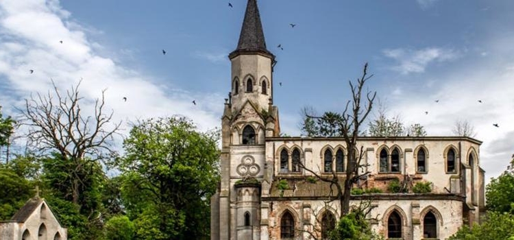 На Тернопільщині руйнується унікальний неоготичний костел XX ст.