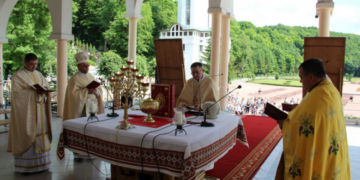 На Тернопільщині відбулася проща медичних працівників