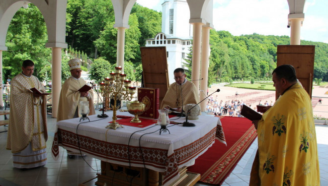 На Тернопільщині відбулася проща медичних працівників