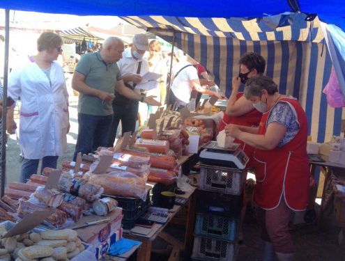 На Тернопільщині перевіряли продовольчі ринки