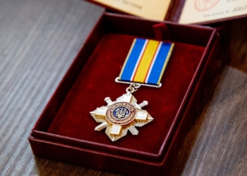 У Тернополі посмертно відзначили військовослужбовця