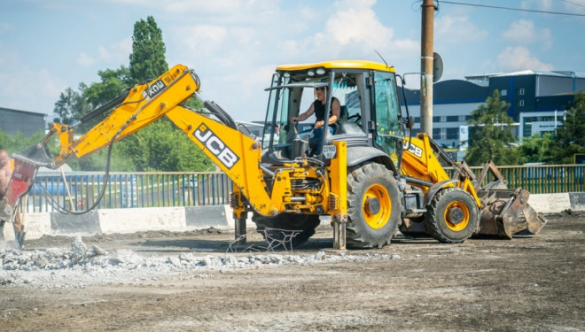 На об’їзній дорозі Тернополя продовжуються ремонтні роботи з облаштування автомобільного шляху М-30 (М-12)