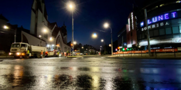 У Тернополі ремонтували дорогу у нічний час