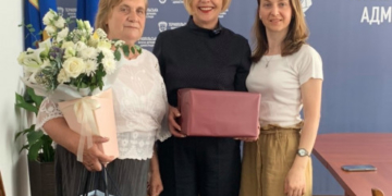 Привітали 100-тисячну вакциновану жительку Тернопільщини (Відео)