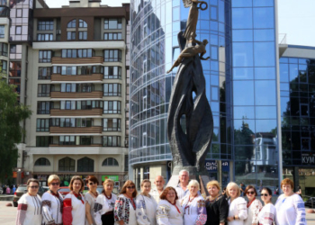 На Тернопільщині завершили вишивати “Рушник єднання”