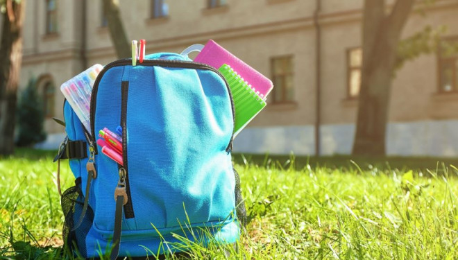 У Тернополі триває благодійна акція “Шкільний портфелик”