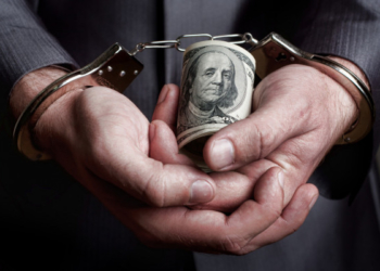 На Тернопільщині затримали працівника військкомату