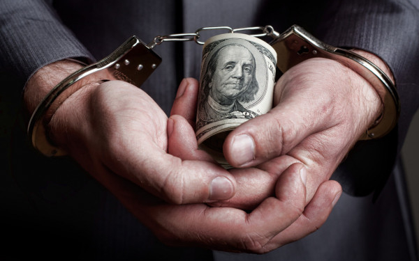 На Тернопільщині затримали працівника військкомату