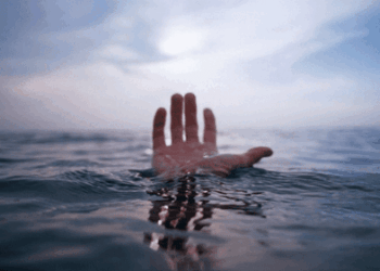 Небезпечні води: на Тернопільщині рятувальники врятували двох чоловіків від утоплення