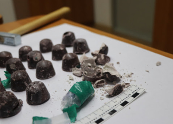 На Тернопільщині засудженій жінці намагалися передати наркотичні речовини