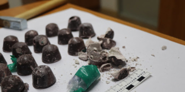 На Тернопільщині засудженій жінці намагалися передати наркотичні речовини