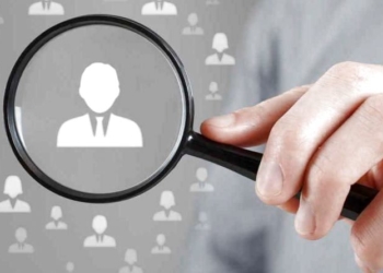 У Тернополі розшукують чоловіка, що причетний до злочину (відео)