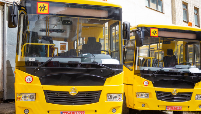 Для потреб школярів Тернопільщини закупили 12 автобусів