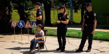 На Тернопільщині патрульні проводять превентивні заходи із дітьми