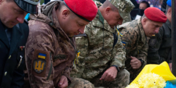 На Микулинецькому кладовищі відзначили День пам‘яті захисників України